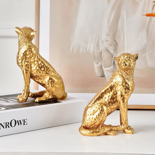 1PC, a golden leopard-shaped squatting desktop decorative item, suitable for study, entrance hall, office and hotel decoration