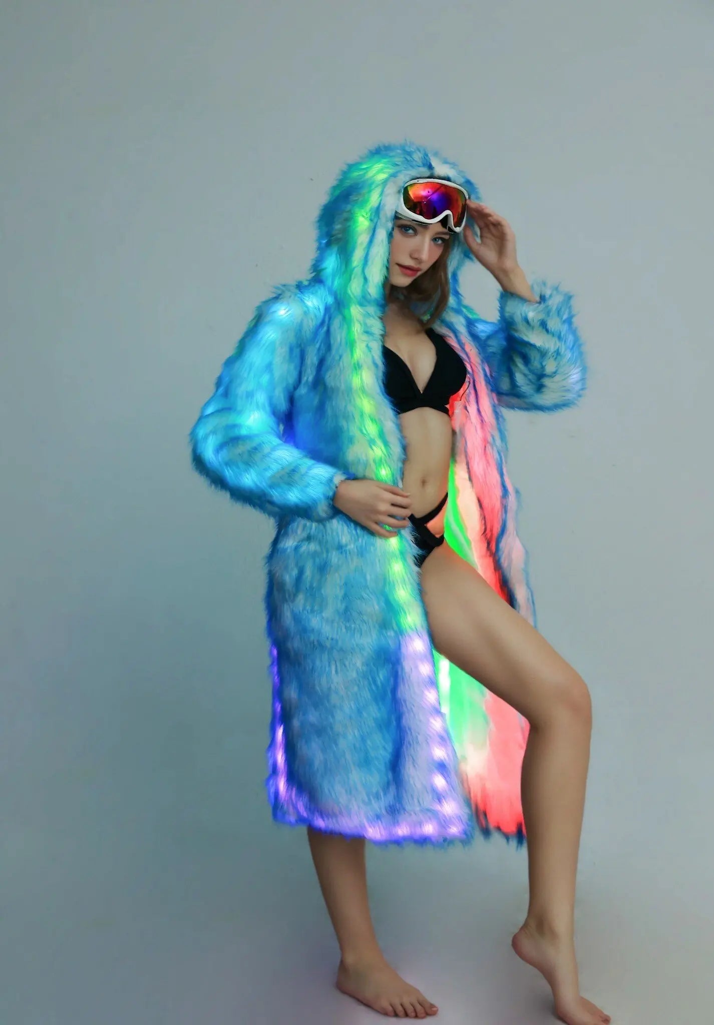 New LED Costume Faux Fur Coat Remote Controlled LED Lighting Festival And Party Costume Women Faux Fox Fur Coat