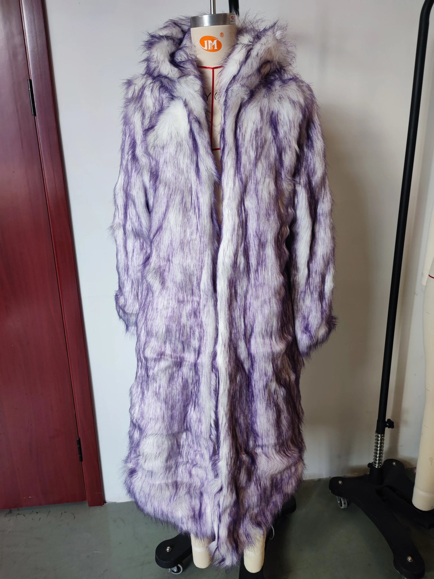 New LED Costume Faux Fur Coat Remote Controlled LED Lighting Festival And Party Costume Women Faux Fox Fur Coat