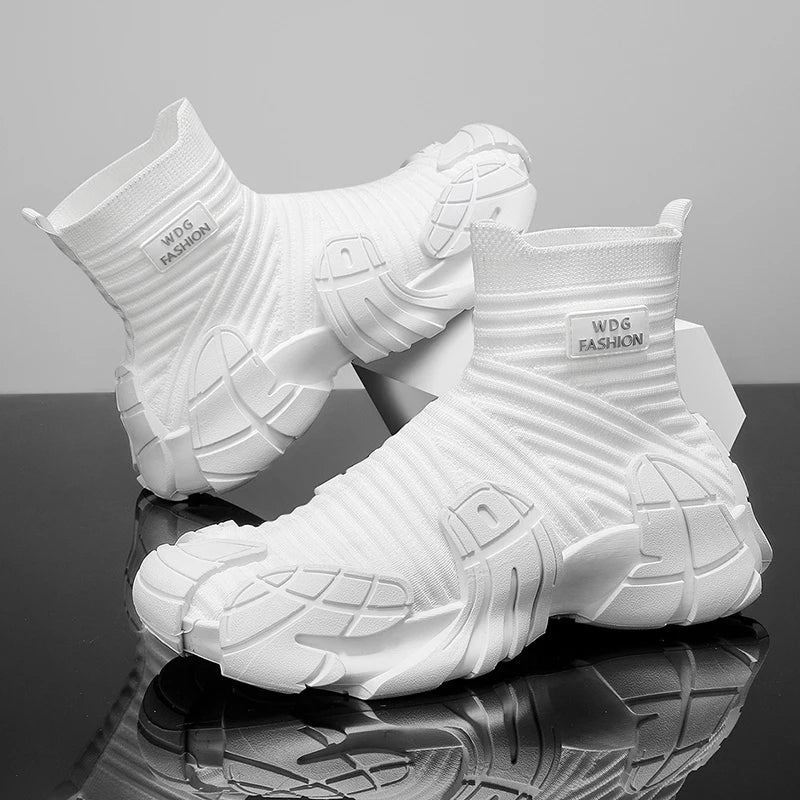 Men's Casual Sports Shoes Oversized Men's Octopus Sole Lightweight and Fashionable Socks Shoes Versatile and Trendy Styles