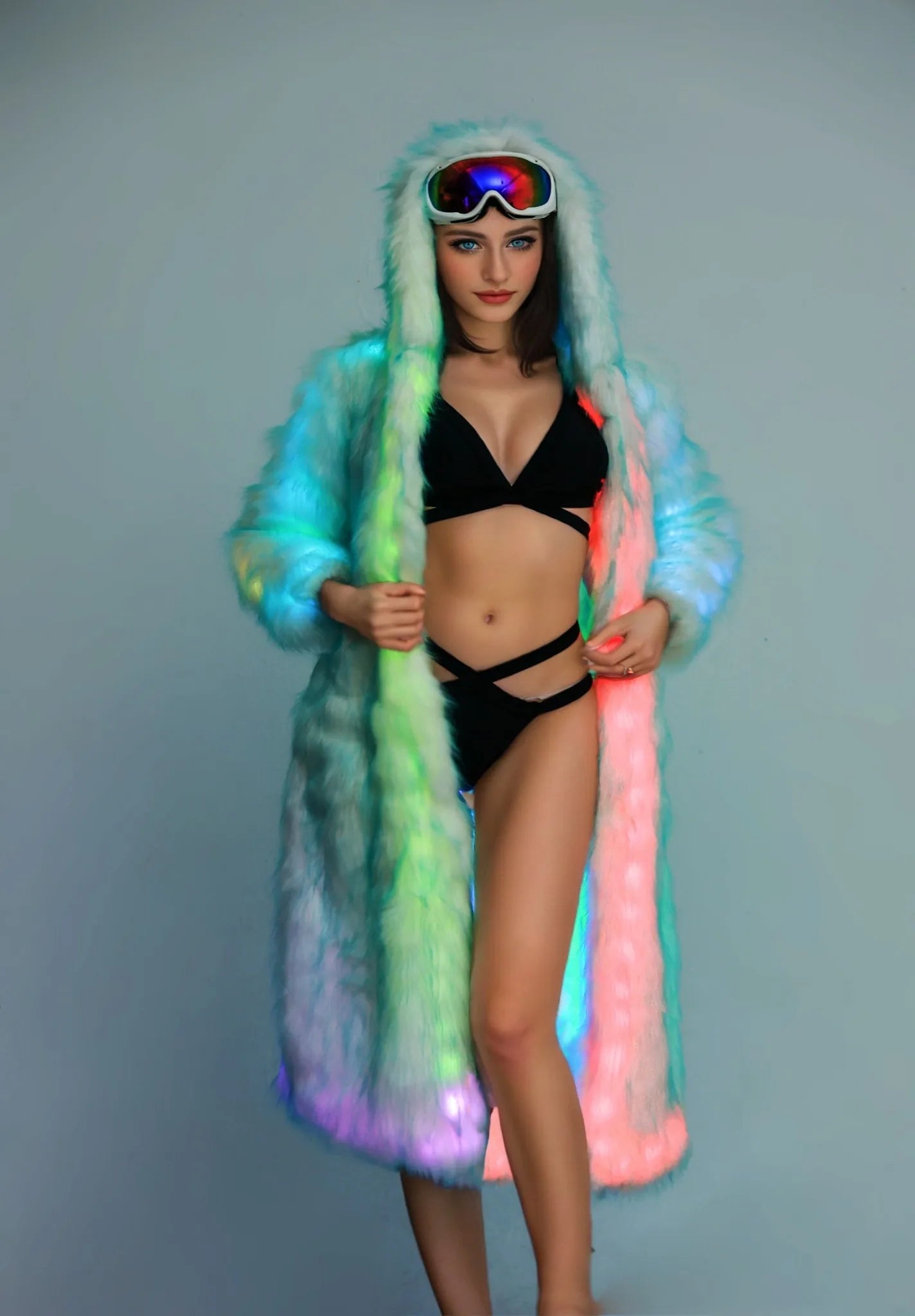 New LED Costume Faux Fur Coat Remote Controlled LED Lighting Festival And Party Costume Women Faux Fox Fur Coat