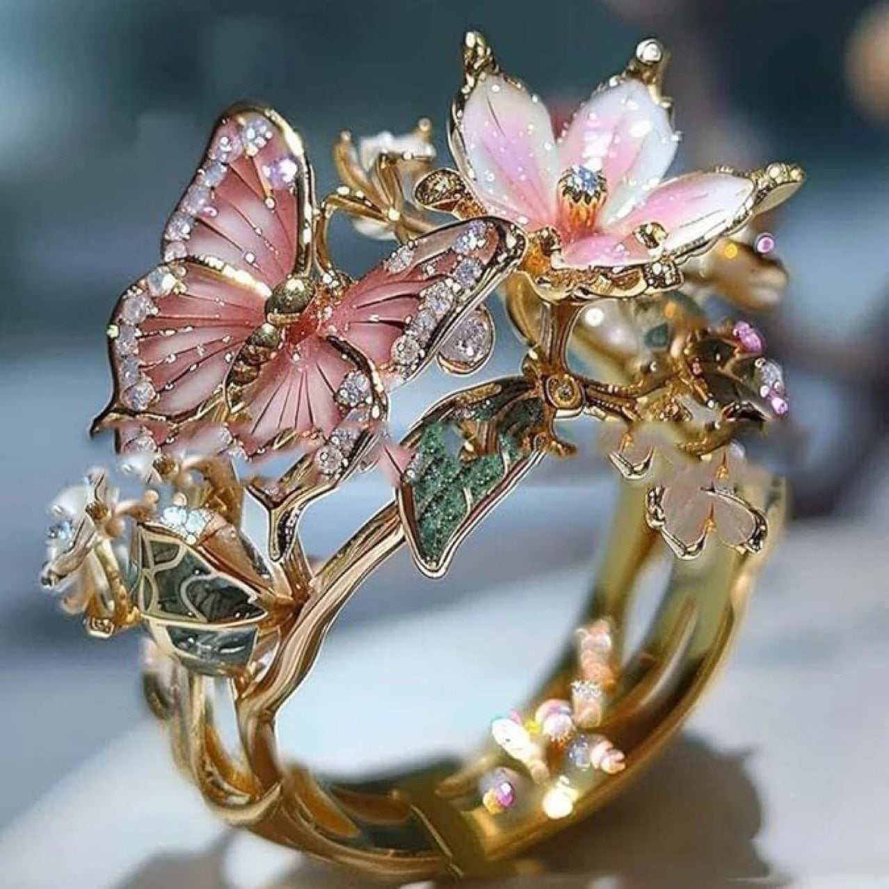 New jewelry, exquisite decoration, fashionable butterfly pattern women's ring