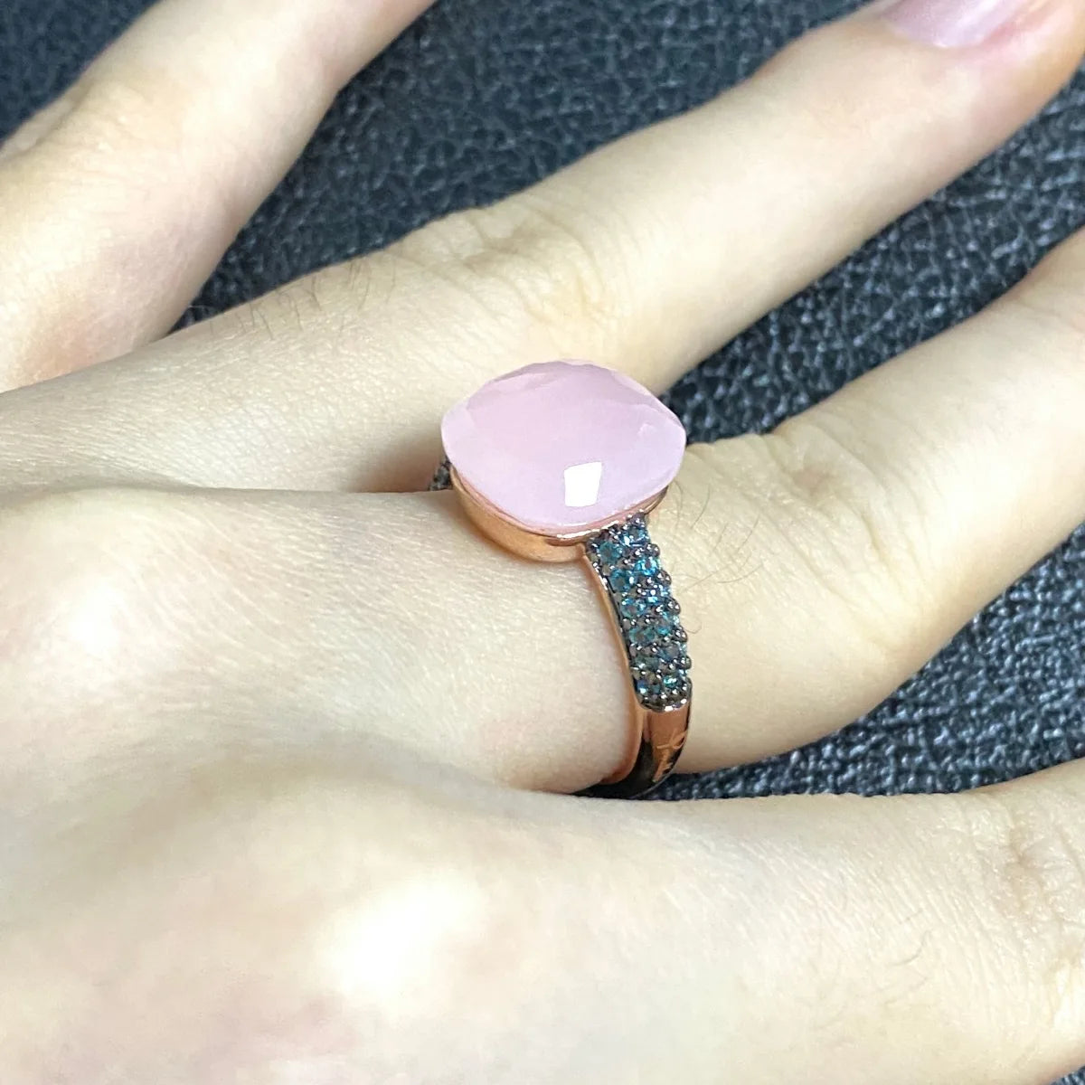 Blue Topaz Ring Inlay Black Zircon With Black Gun Plated 12.6mm Flat Crystal Ring For Women Party Fashion Jewelry Gift