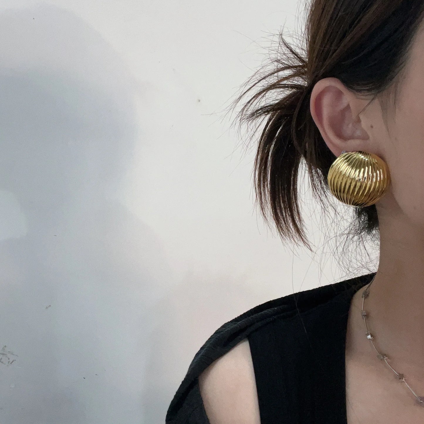 HUANZHI Trendy Punk Style Round Large Earrings for Women Girls Gold Color Metal  Exaggerated Geometric Stripe Party Jewelry