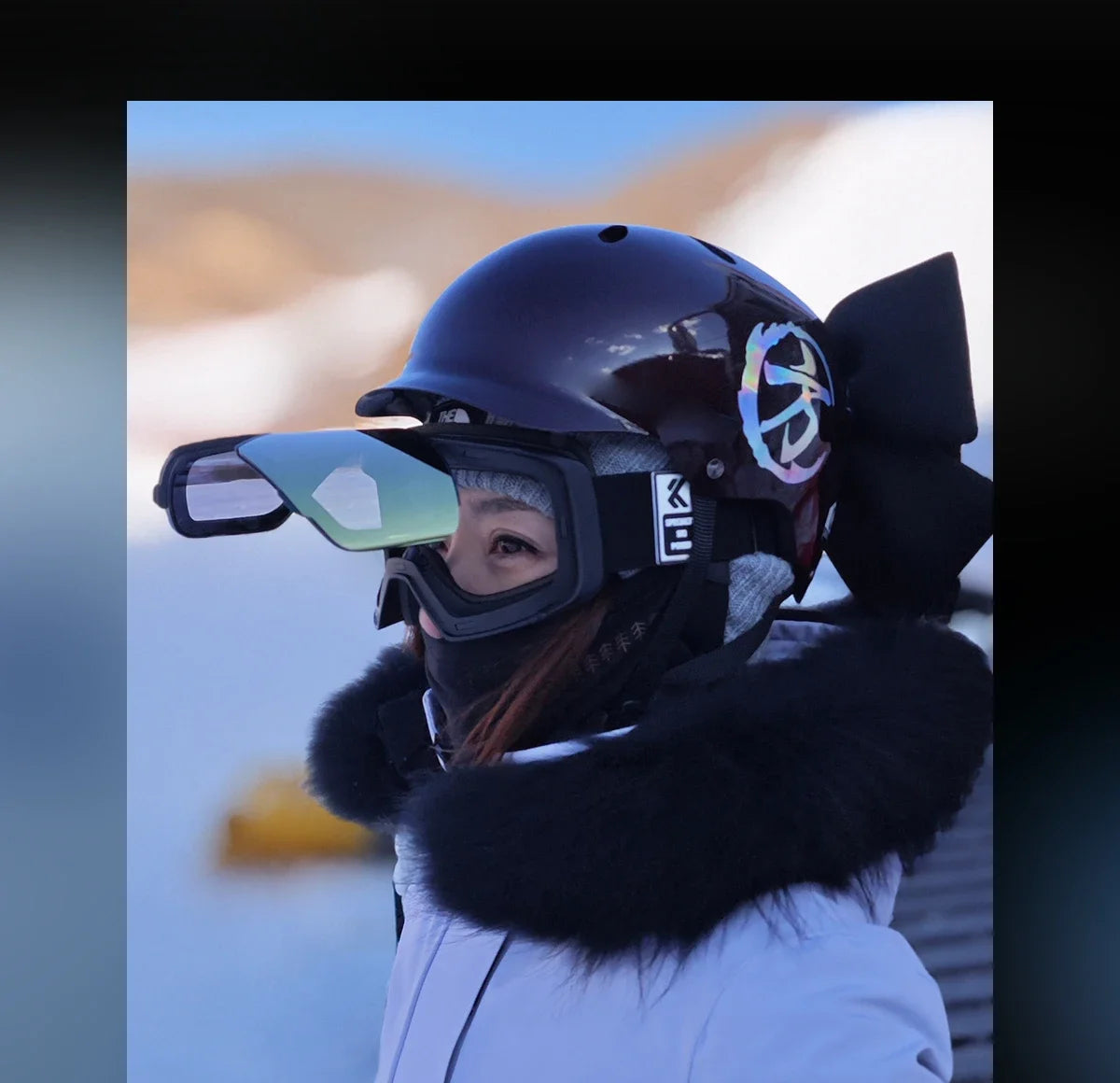 Kapvoe Men Outdoor Photochromic Snow Goggles Ski Goggles Winter Snowmobile Snowboard Anti-Fog Mask Women UV400 Sports Glasses