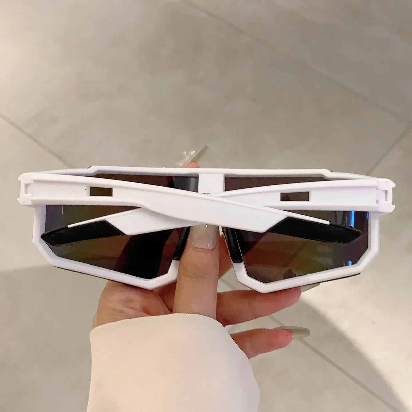 Oversized Rimless Sport Sunglasses Women 2024 New Fashion Frameless Shield Sun Glasses For Men Outdoor Bicycle Mountain Eyewear