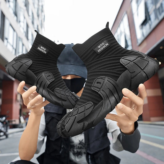 Men's Casual Sports Shoes Oversized Men's Octopus Sole Lightweight and Fashionable Socks Shoes Versatile and Trendy Styles