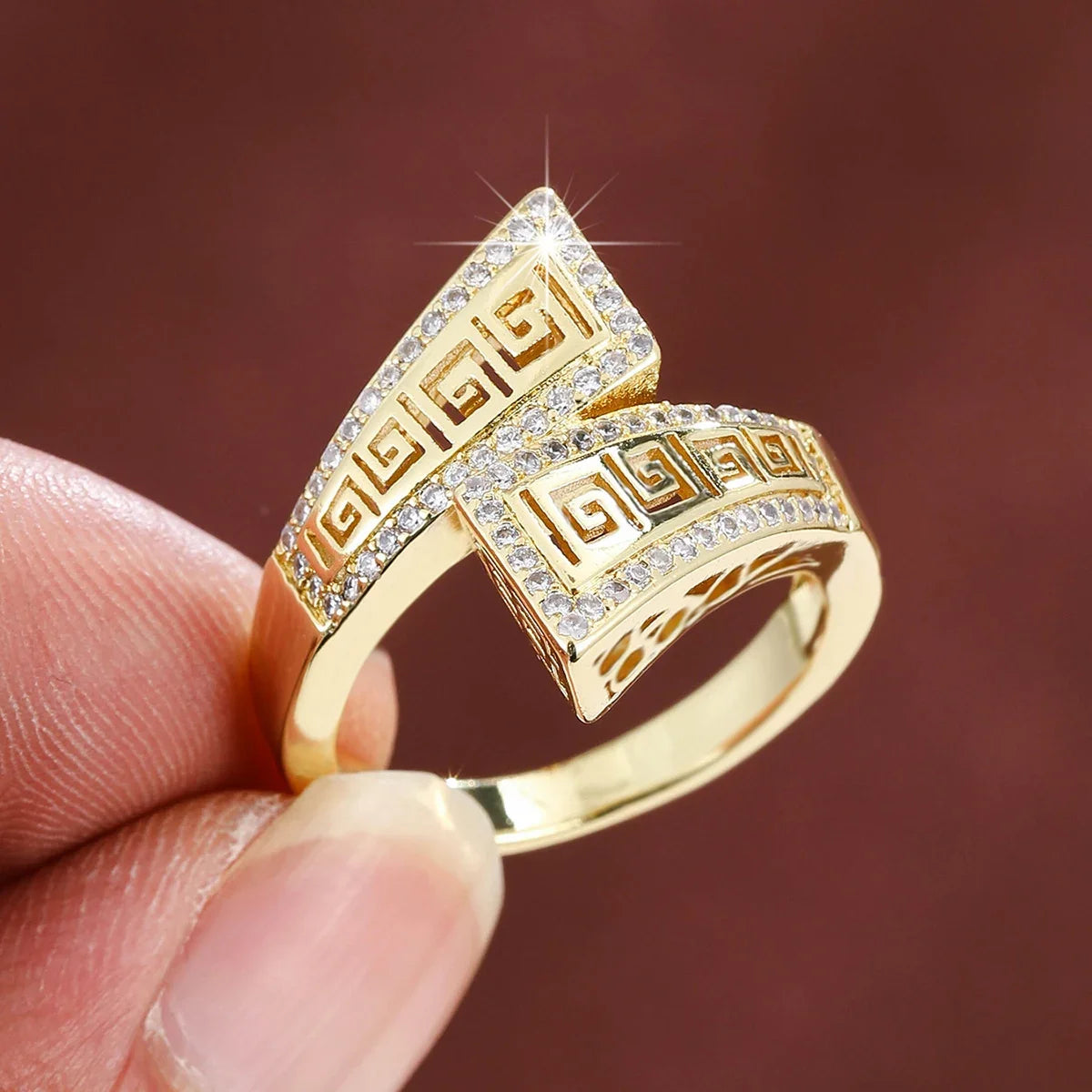 European American style retro patterned ring with zircon inlay fashionable geometric ring for daily wear