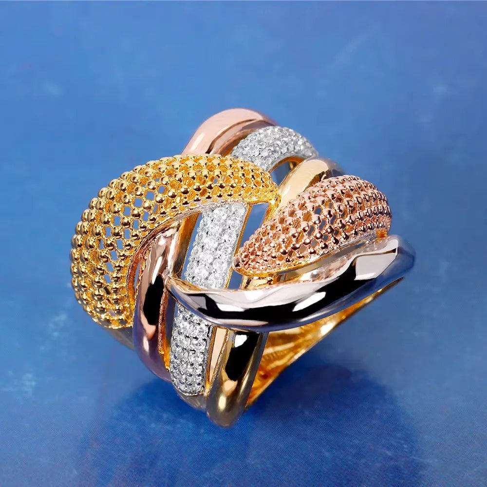 BrideTalk 2025 Romantic and Shiny New Stye Hollow Ring High Quality CZ Finger Ring For a Female Wedding Party Gift