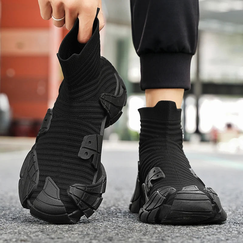 Men's Casual Sports Shoes Oversized Men's Octopus Sole Lightweight and Fashionable Socks Shoes Versatile and Trendy Styles