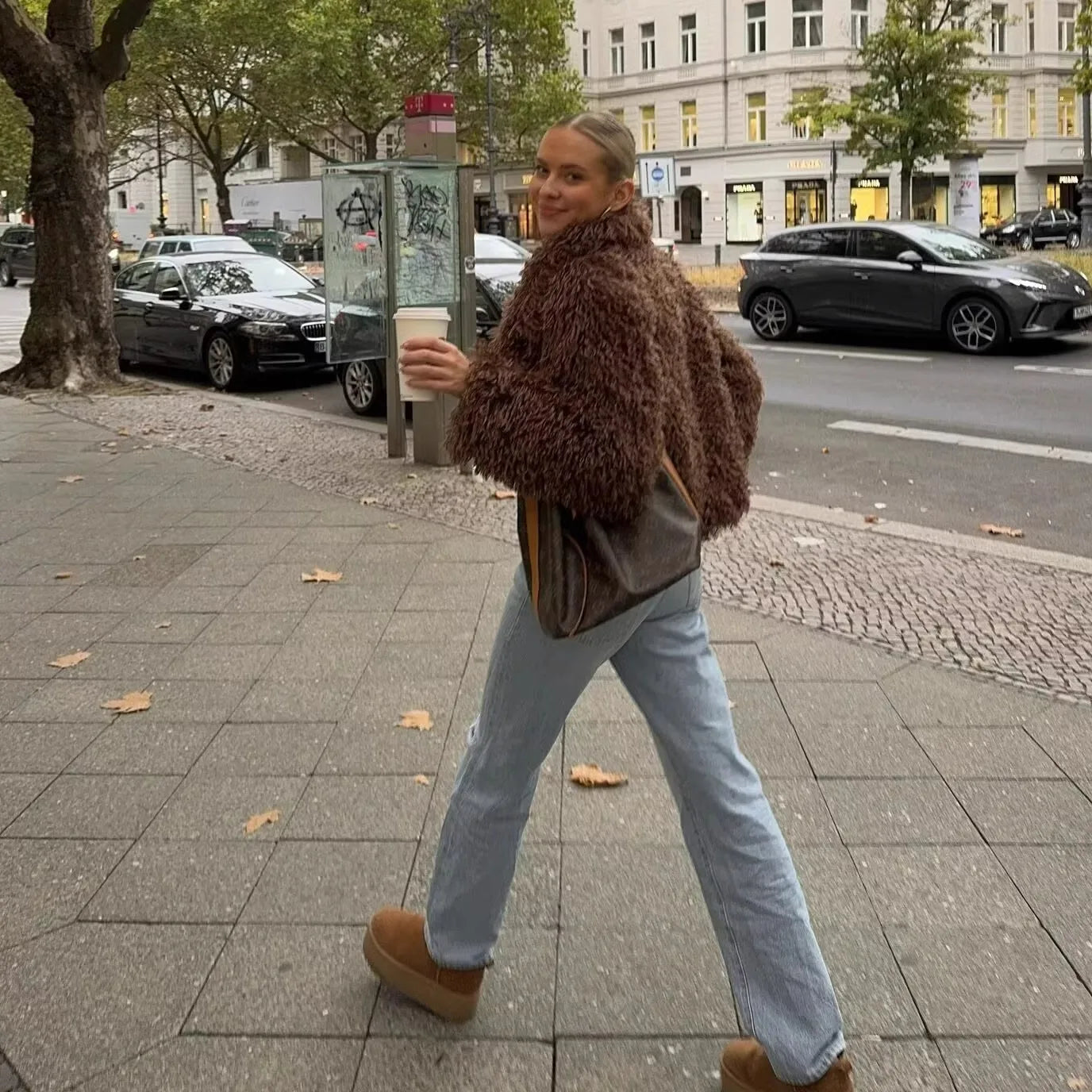 Vintage Fashion Winter Women's Faux Fur Coat Brown Curly Hair Female Mink Fur Coat Slouchy-style Artificial Fur Jacket For Lady