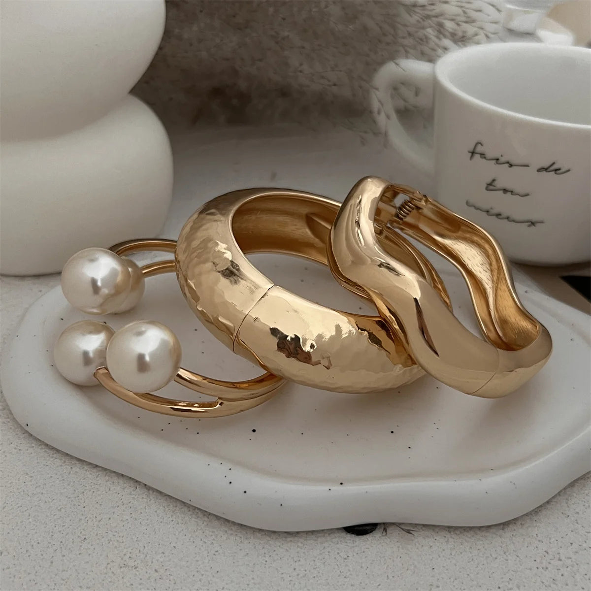 Ingemark 3 Style Creative Big Imitation Pearl Cuff Bracelet Women Trend 2025 Punk Heavy Metal Chunky Spring Bangle Steampunk Men