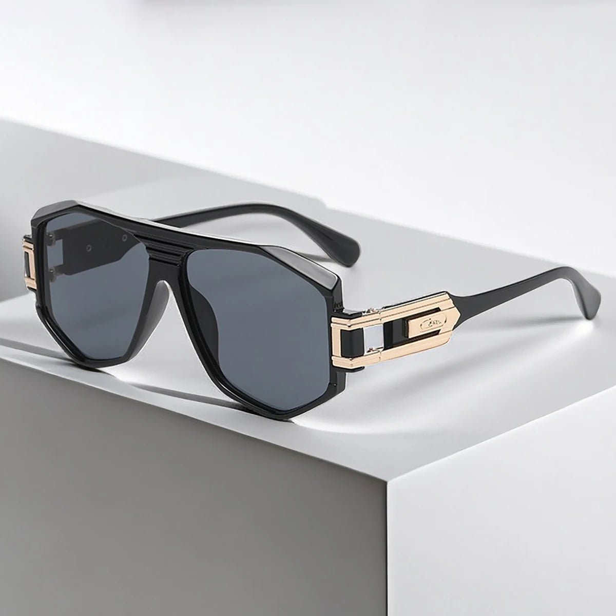 Retro Men's Sunglasses Square Sunglasses For Men Women Cyberpunk Style Glasses Anti Glare UV400 Go To Fishing Travel Driving