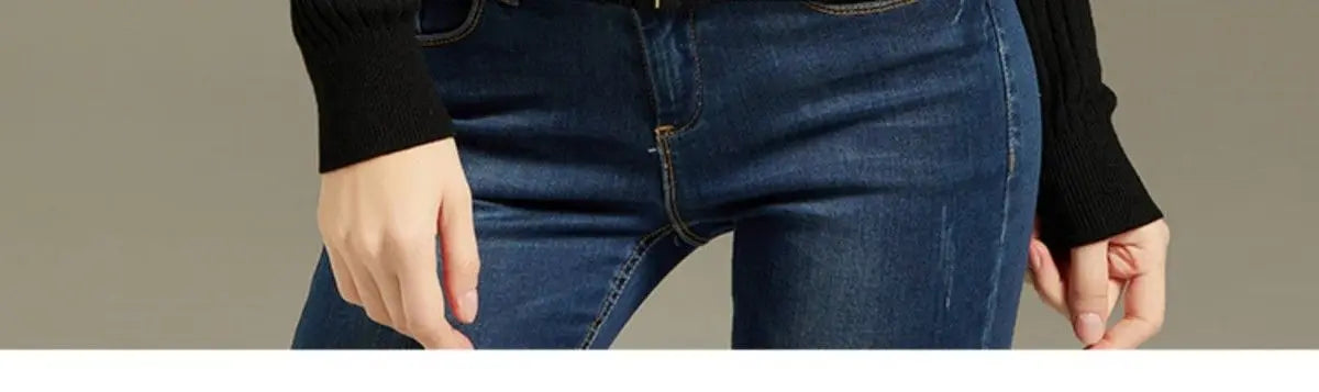 Casual Fashion V-Neck Zipper Spliced Knitted Blouse Women Clothing 2023 Autumn New Korean Tops All-match Office Lady Shirt