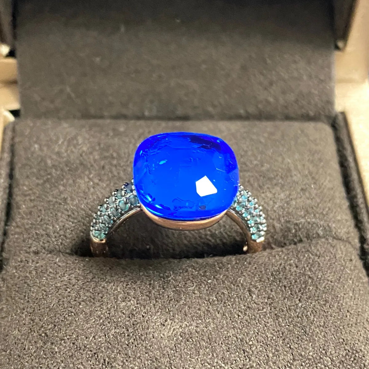 Blue Topaz Ring Inlay Black Zircon With Black Gun Plated 12.6mm Flat Crystal Ring For Women Party Fashion Jewelry Gift