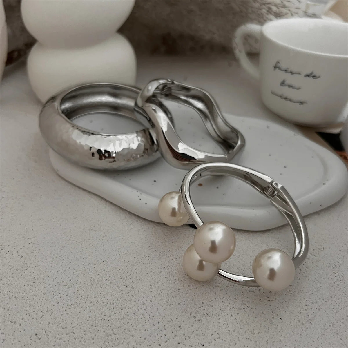 Ingemark 3 Style Creative Big Imitation Pearl Cuff Bracelet Women Trend 2025 Punk Heavy Metal Chunky Spring Bangle Steampunk Men