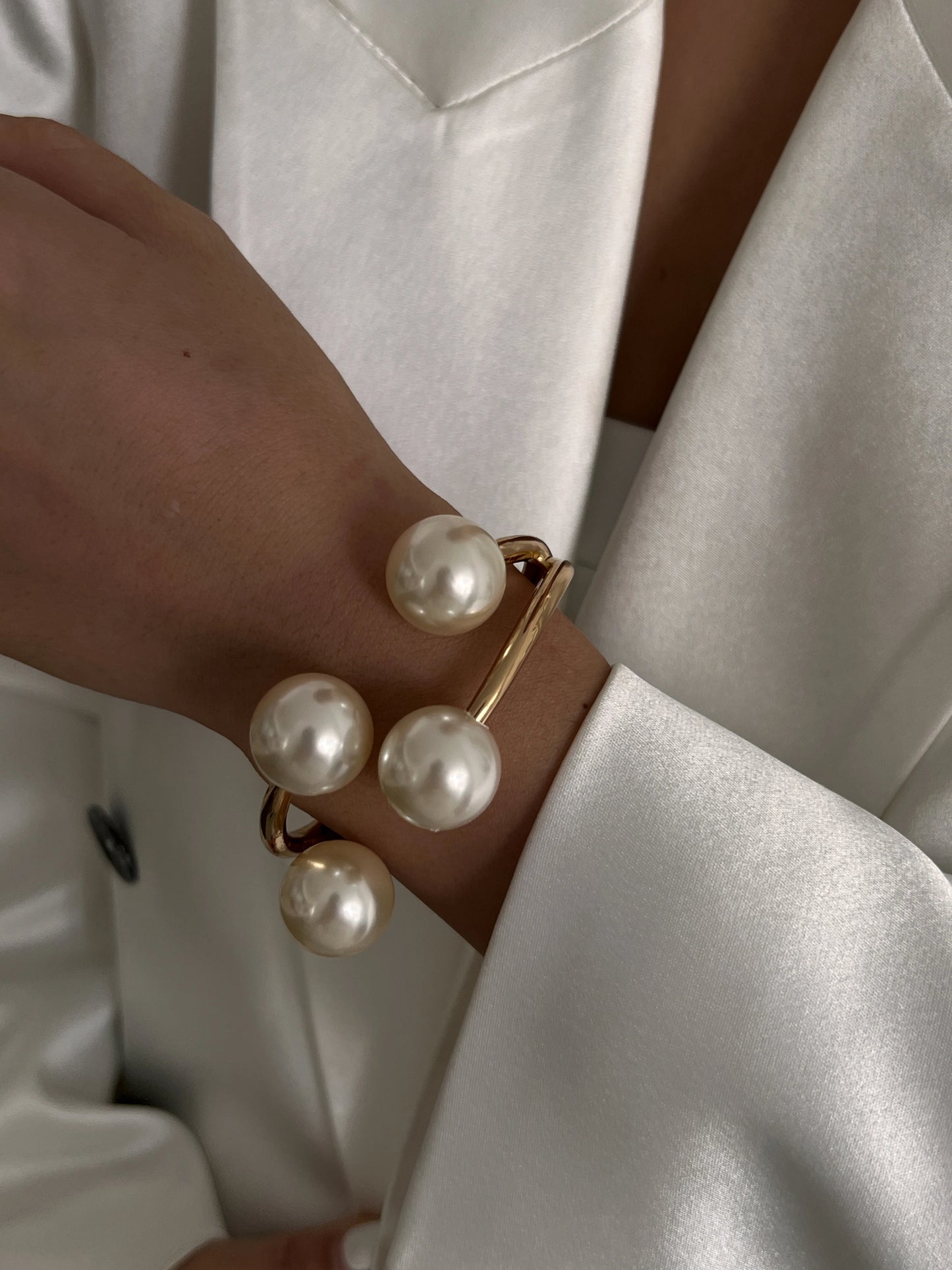 Ingemark 3 Style Creative Big Imitation Pearl Cuff Bracelet Women Trend 2025 Punk Heavy Metal Chunky Spring Bangle Steampunk Men