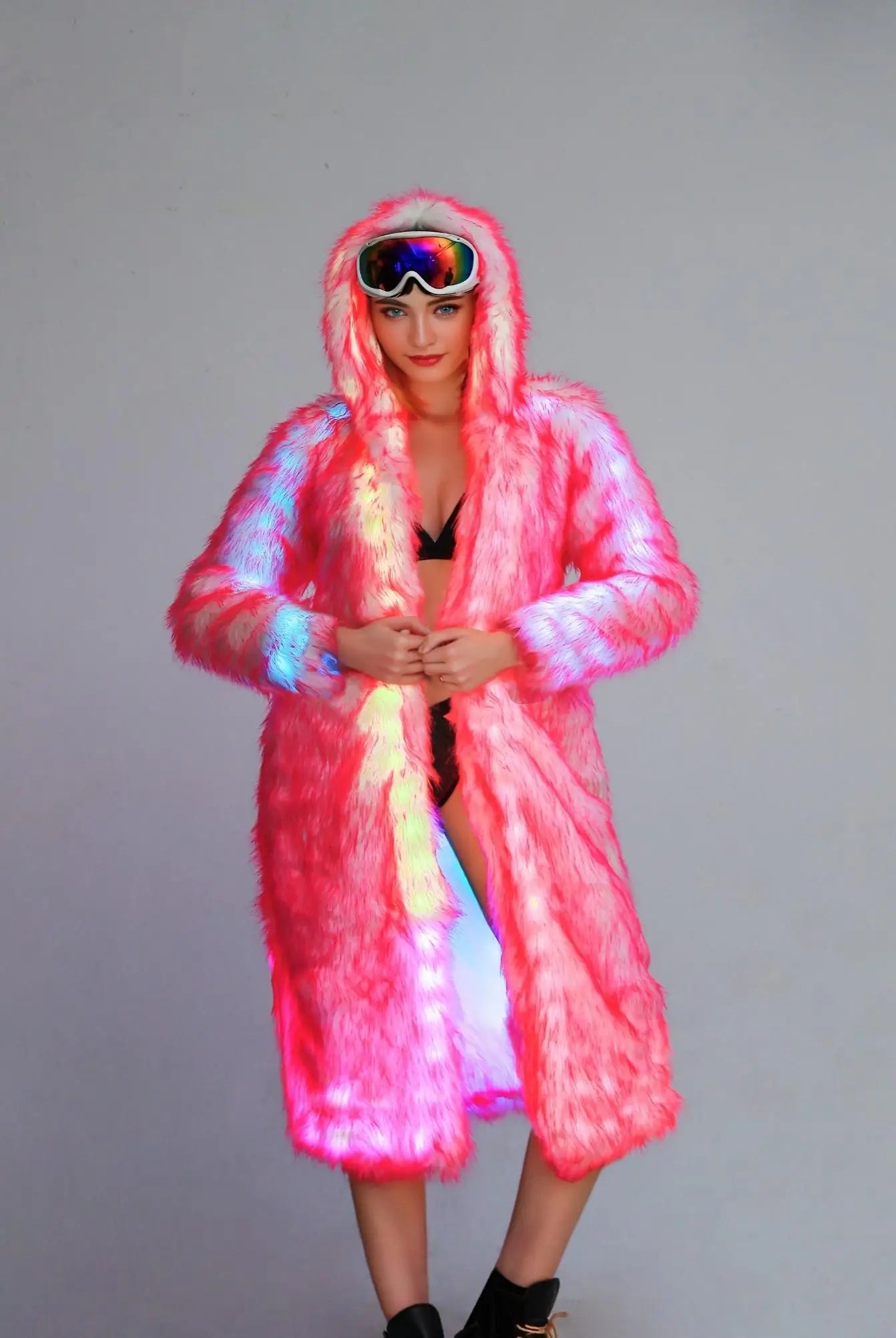 New LED Costume Faux Fur Coat Remote Controlled LED Lighting Festival And Party Costume Women Faux Fox Fur Coat