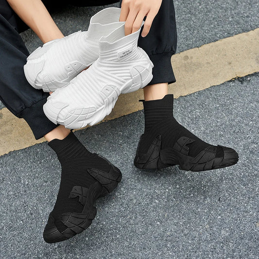 Men's Casual Sports Shoes Oversized Men's Octopus Sole Lightweight and Fashionable Socks Shoes Versatile and Trendy Styles