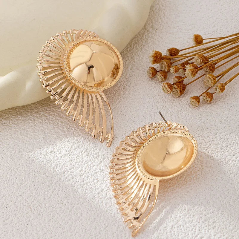 Circular Stitching Earrings with Irregular Hollow Lines Women Girls Gifts Fashion Jewelry Accessories Hot Sale Party Gift 2025
