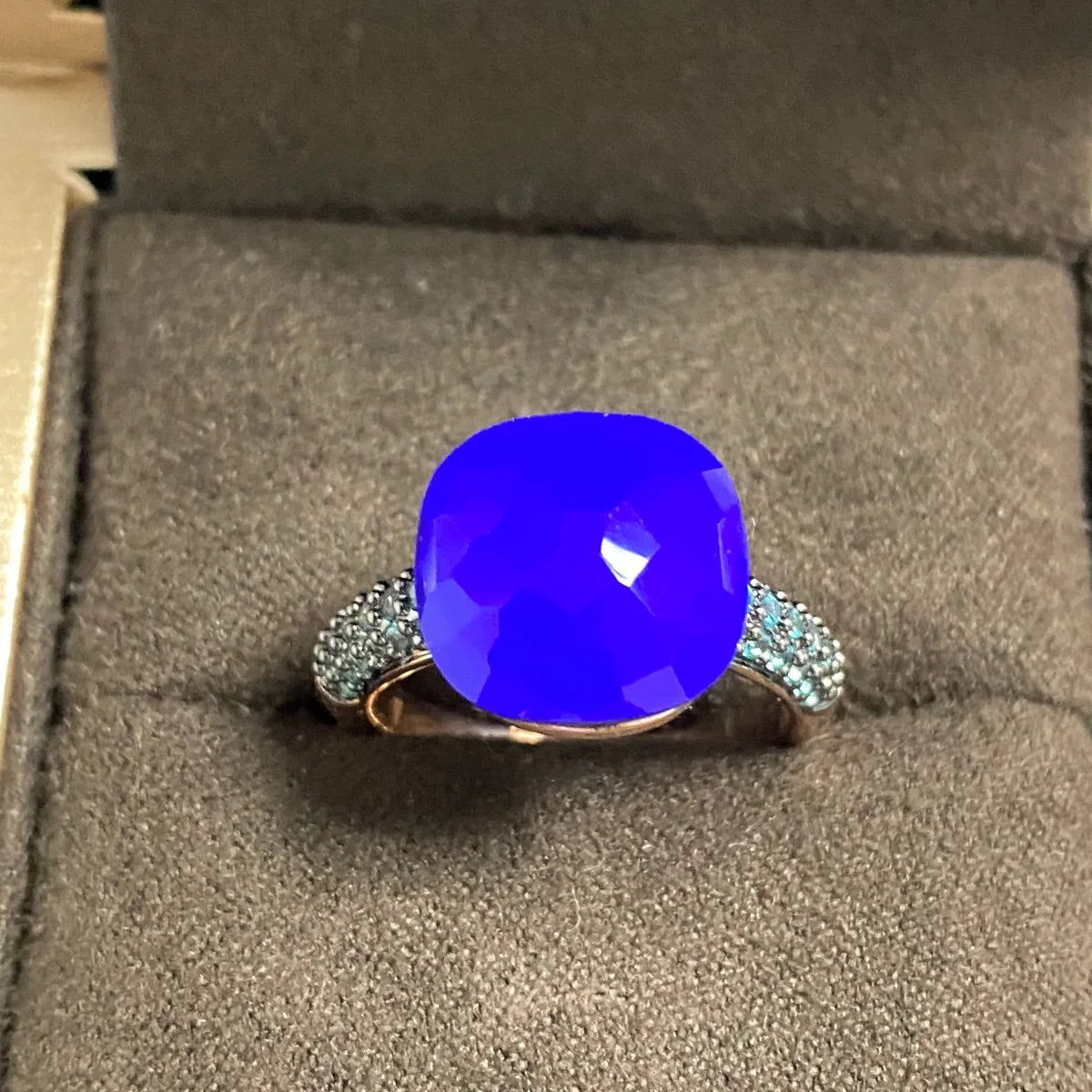 Blue Topaz Ring Inlay Black Zircon With Black Gun Plated 12.6mm Flat Crystal Ring For Women Party Fashion Jewelry Gift