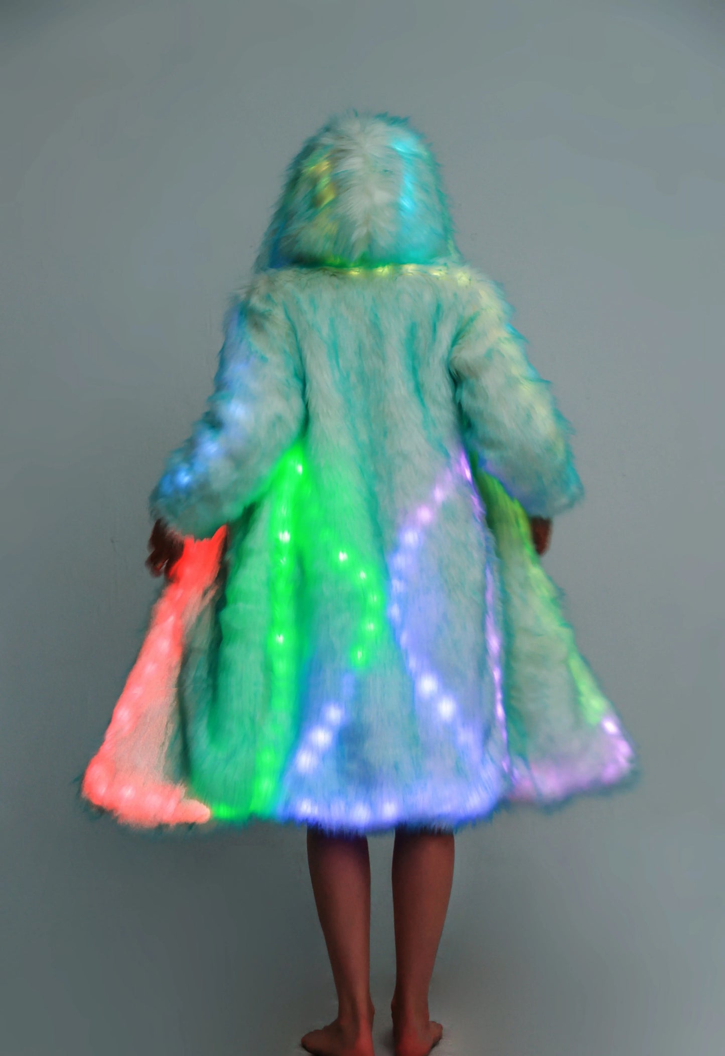 New LED Costume Faux Fur Coat Remote Controlled LED Lighting Festival And Party Costume Women Faux Fox Fur Coat