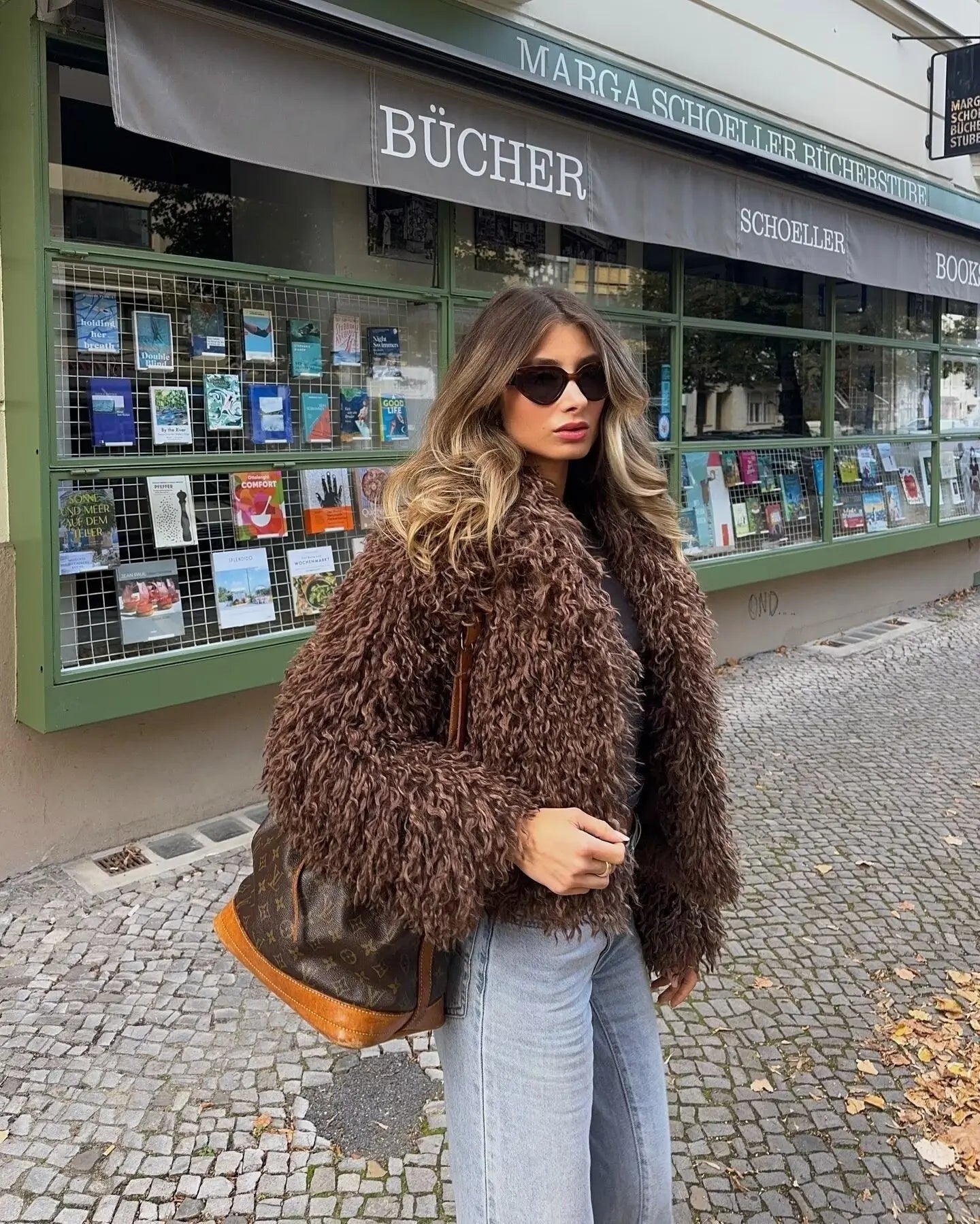 Vintage Fashion Winter Women's Faux Fur Coat Brown Curly Hair Female Mink Fur Coat Slouchy-style Artificial Fur Jacket For Lady