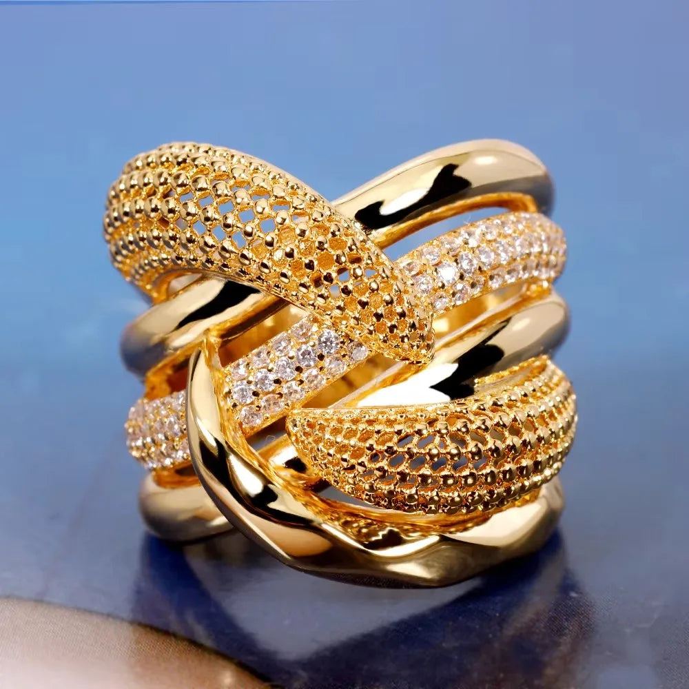 BrideTalk 2025 Romantic and Shiny New Stye Hollow Ring High Quality CZ Finger Ring For a Female Wedding Party Gift