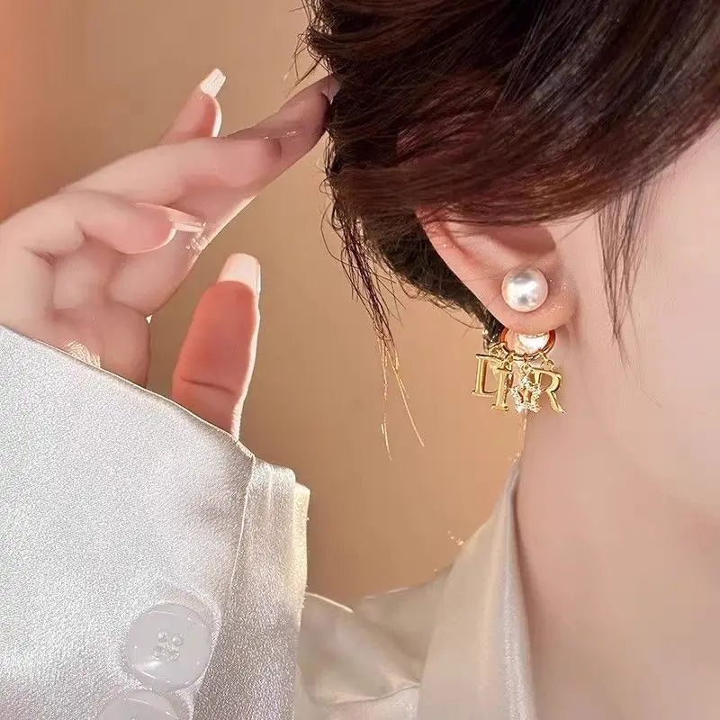 New Trendy Letter Double-sided Pearl Pearl Stud Earrings for Women Luxury Elegant Spring Summer Fashion Earrings Aretes De Mujer