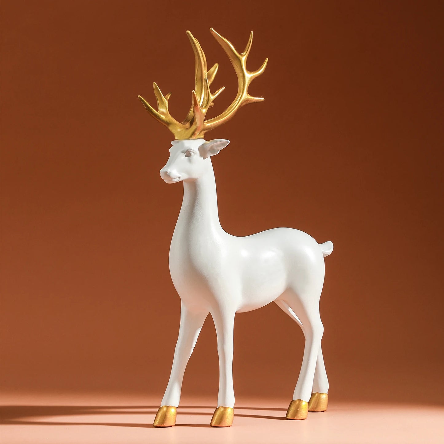 Reindeer Figurines White Deer Statue Elk Sculpture Solid Synthetic Resin Living Room Home Christmas Decoration Tabletop Ornament