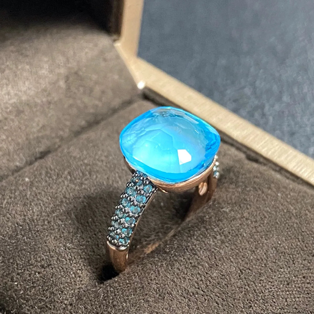 Blue Topaz Ring Inlay Black Zircon With Black Gun Plated 12.6mm Flat Crystal Ring For Women Party Fashion Jewelry Gift