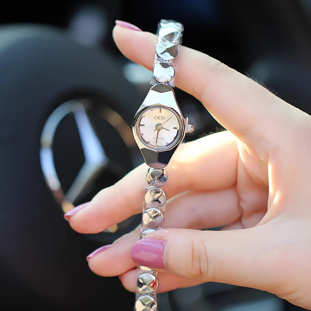 Blue Women Watch Light Luxury Trendy Fashion Metal Bracelet Watches Blue Waterproof Ladies Fashion Quartz Clock Wristwatches