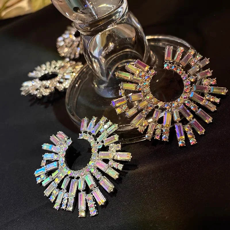 Luxury Exaggerated Crystal Earrings Large Circle Flower Shiny Rhinestone Stud Earrings for Women 2023 Trendy Fashion Jewelry