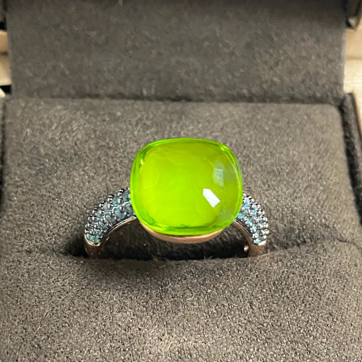 Blue Topaz Ring Inlay Black Zircon With Black Gun Plated 12.6mm Flat Crystal Ring For Women Party Fashion Jewelry Gift