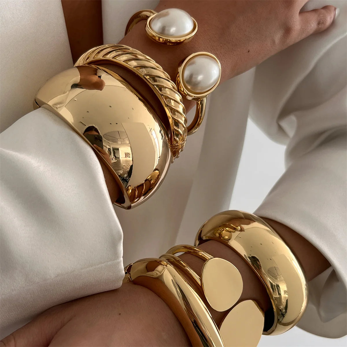 Ingemark Exaggerated Punk Smooth Heavy Metal Chunky Spring Bangles Women Hip Hop Gold Color Arm Bracelet Steampunk Men Jewelry