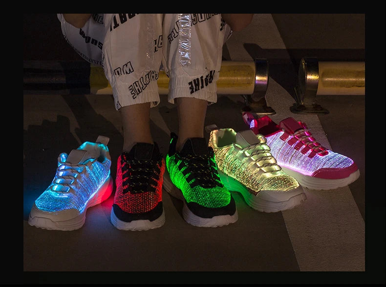 Men Fashion LED Shoes Light Up Sneakers USB Recharging Fiber OPTIC Cloth Elastic Sole Glowing Luminous Flashing Casual Shoes