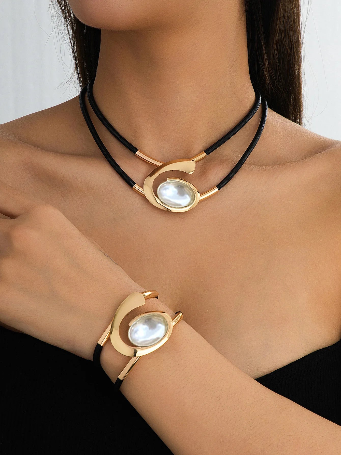 Exaggerated Pearl Spiral Bracelet Ring Set For Women Girls Personality Geometric Fashion Jewelry Holiday Party Gift OL S247