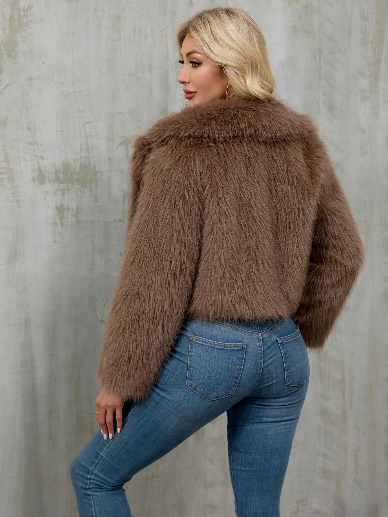 2025 Female Winter Brown Faux Fur Coat For Women Casual Long Sleeve Fluffy Plush Jacket Lady Solid Thick Fake Fur Warm Cardigan